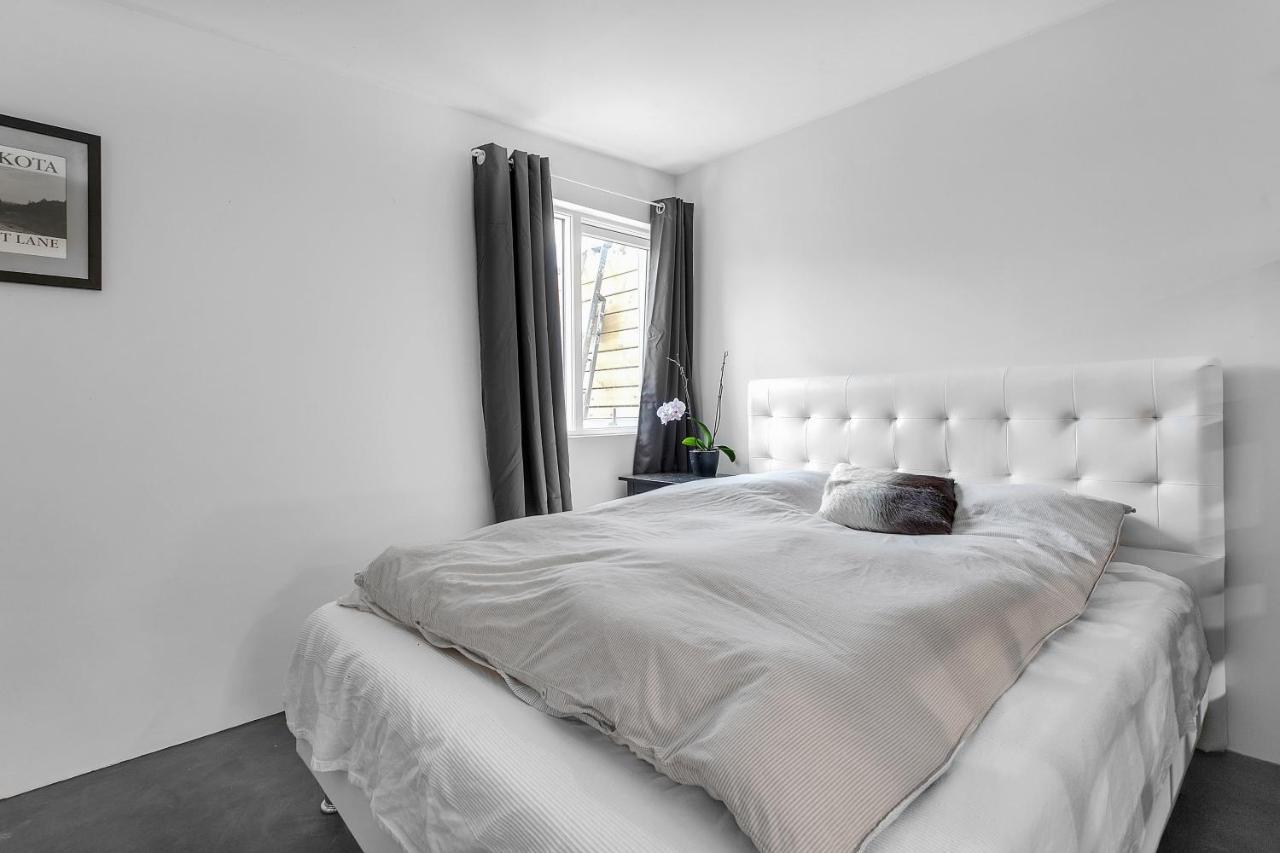 Lovely Studio Apartment With Hot Tub เรคยาวิก ภายนอก รูปภาพ